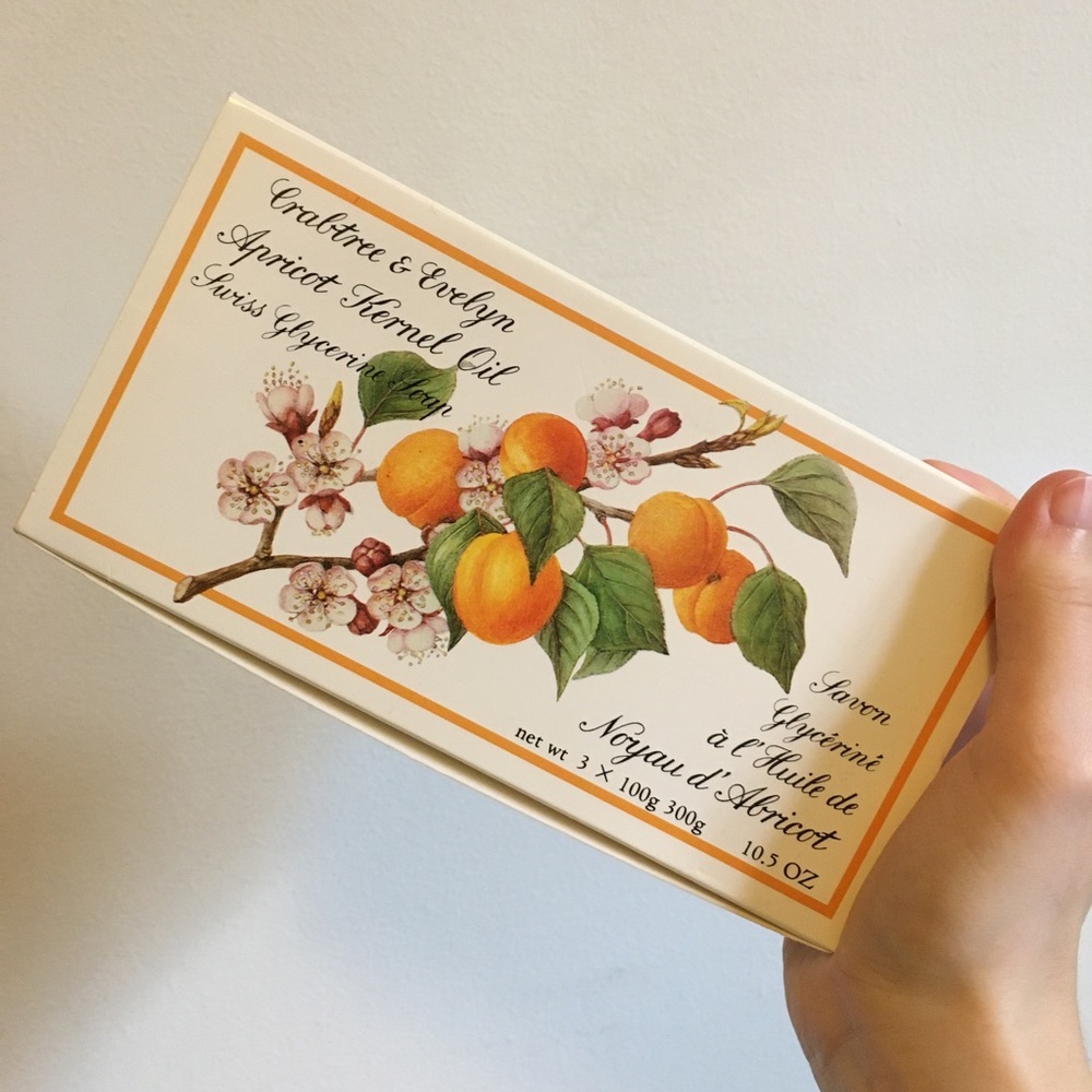Vintage Crabtree & Evelyn Apricot Glycerine Soap